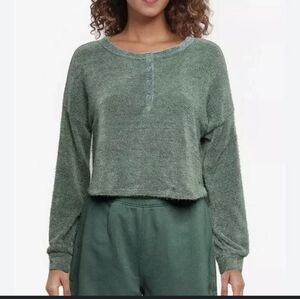 Hollister Eyelash Cropped Henley Xs